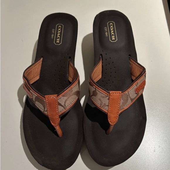 Coach Juliet Sandals - Picture 4 of 5